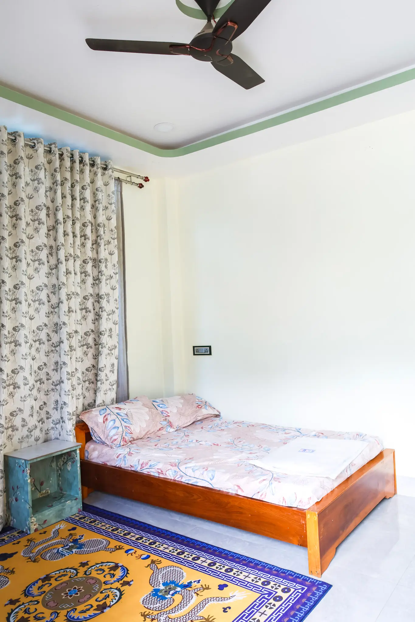 Additional bedroom at Daisy Homestay with comfortable furnishings